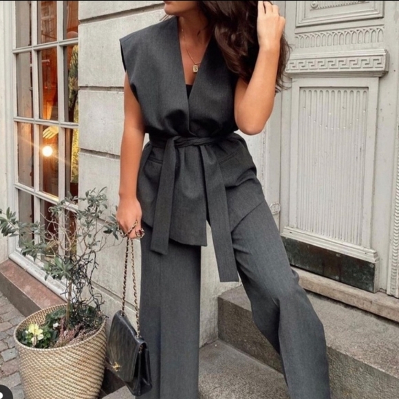 Zara belted vest bloggers favorite Size M/L - Picture 1 of 11